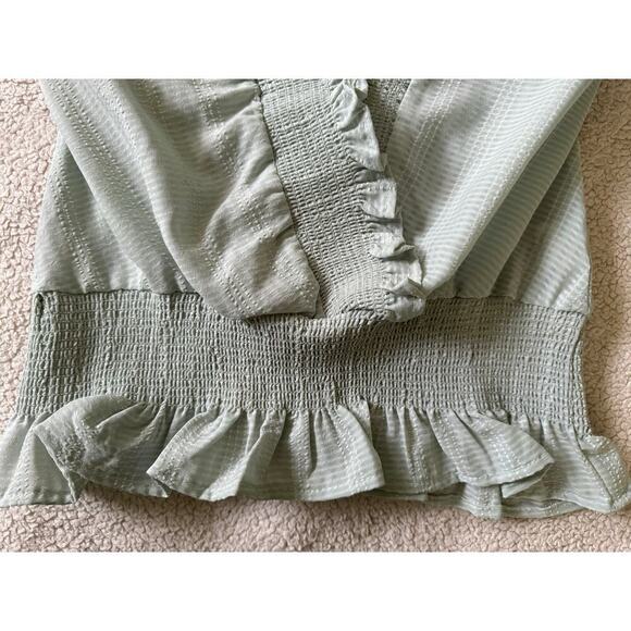 New Blue Pepper ruffled lite green pastel blouse. - Picture 6 of 8